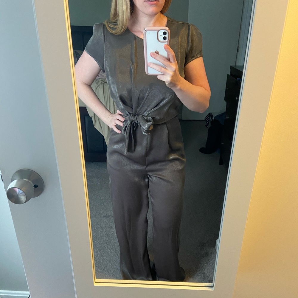 Short sleeve taupe jumper NWT